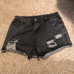 Black distressed shorts